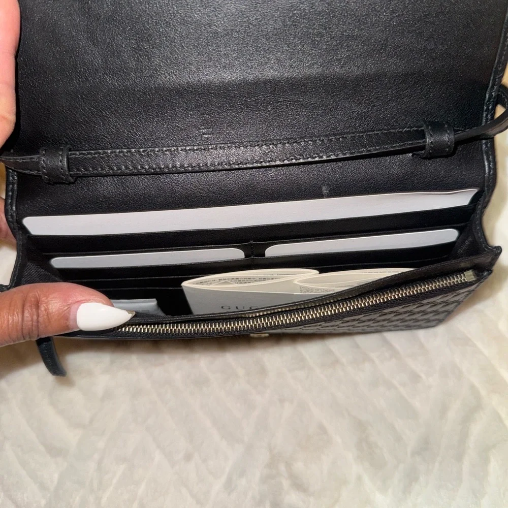 Gucci Embossed Black Crossbody Bag - Picture 4 of 8